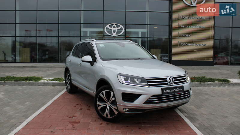 Позашляховик / Кросовер Volkswagen Touareg 2017 в Черкасах
