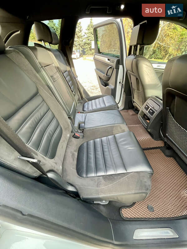 Внедорожник / Кроссовер Volkswagen Touareg 2015 в Кропивницком фото 16 Внедорожник / Кроссовер Volkswagen Touareg 2015 в Кропивницком