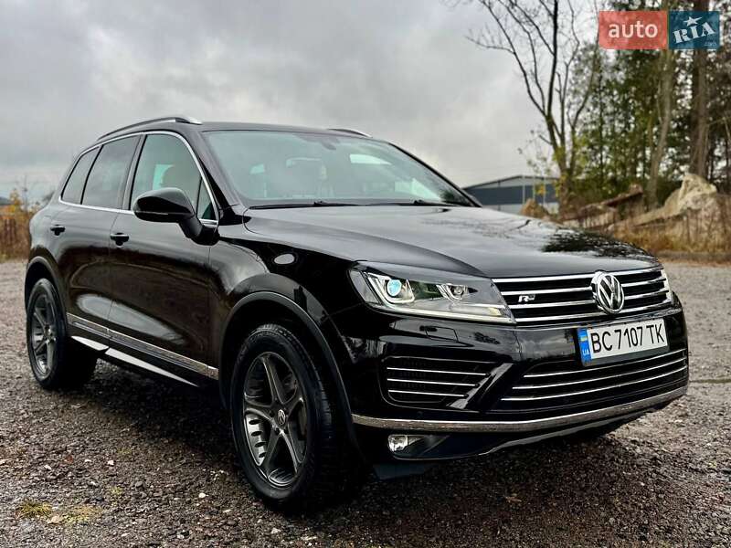 Внедорожник / Кроссовер Volkswagen Touareg 2017 в Самборе