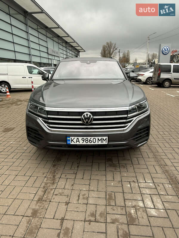 Внедорожник / Кроссовер Volkswagen Touareg 2024 в Киеве