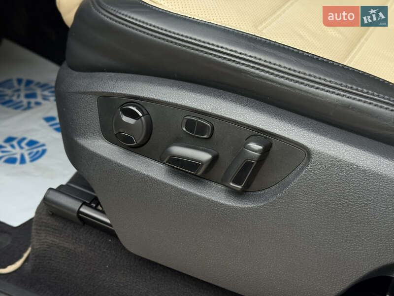 Позашляховик / Кросовер Volkswagen Touareg 2014 в Івано-Франківську