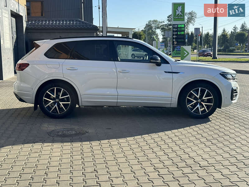 Внедорожник / Кроссовер Volkswagen Touareg 2022 в Киеве фото 6 Внедорожник / Кроссовер Volkswagen Touareg 2022 в Киеве