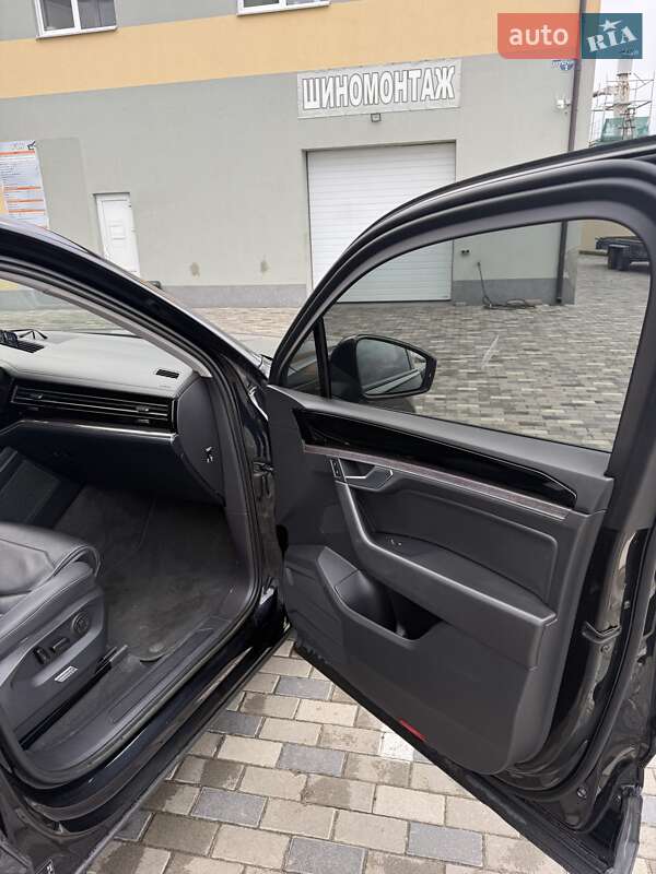 Внедорожник / Кроссовер Volkswagen Touareg 2021 в Киеве