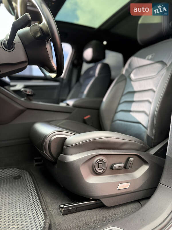 Внедорожник / Кроссовер Volkswagen Touareg 2018 в Киеве фото 27 Внедорожник / Кроссовер Volkswagen Touareg 2018 в Киеве