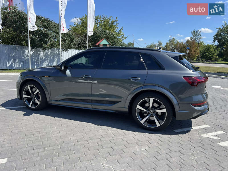 Позашляховик / Кросовер Volkswagen Touareg 2025 в Харкові