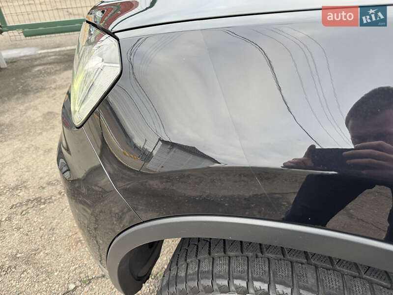 Внедорожник / Кроссовер Volkswagen Touareg 2017 в Киеве