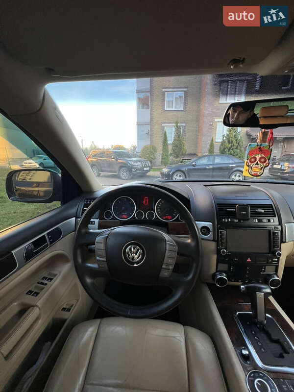 Внедорожник / Кроссовер Volkswagen Touareg 2007 в Луцке