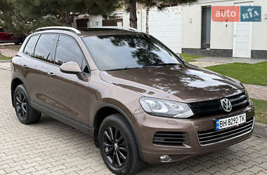 Внедорожник / Кроссовер Volkswagen Touareg 2013 в Одессе