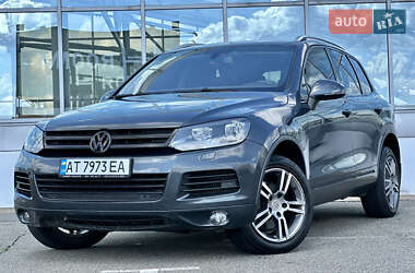 Позашляховик / Кросовер Volkswagen Touareg 2011 в Києві