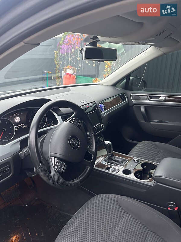 Позашляховик / Кросовер Volkswagen Touareg 2013 в Полтаві фото 2 Позашляховик / Кросовер Volkswagen Touareg 2013 в Полтаві
