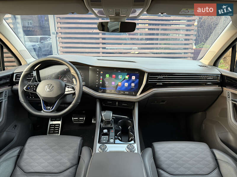 Внедорожник / Кроссовер Volkswagen Touareg 2020 в Киеве