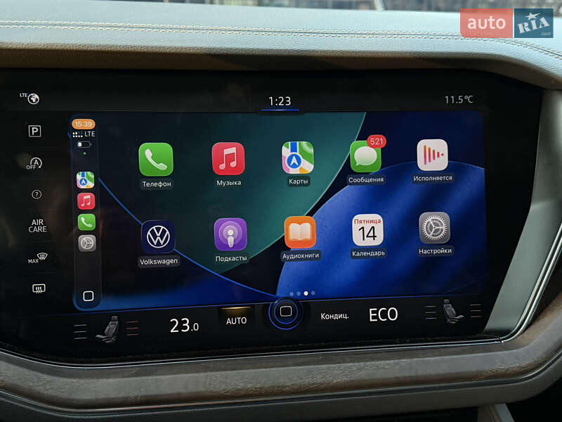 Внедорожник / Кроссовер Volkswagen Touareg 2020 в Киеве