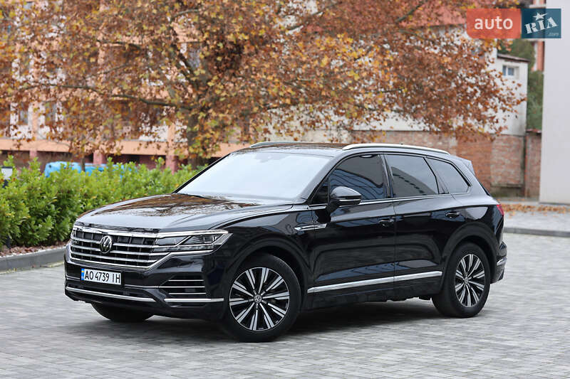 Внедорожник / Кроссовер Volkswagen Touareg 2018 в Мукачево фото 3 Внедорожник / Кроссовер Volkswagen Touareg 2018 в Мукачево