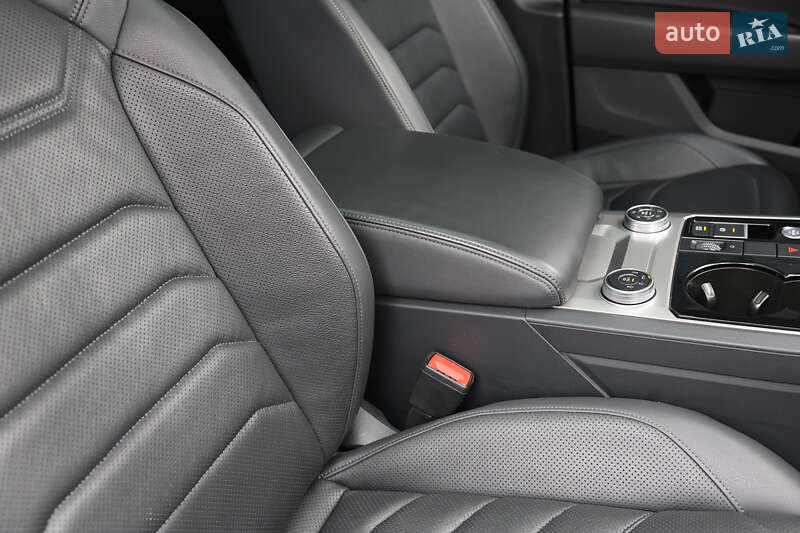 Внедорожник / Кроссовер Volkswagen Touareg 2018 в Мукачево фото 30 Внедорожник / Кроссовер Volkswagen Touareg 2018 в Мукачево