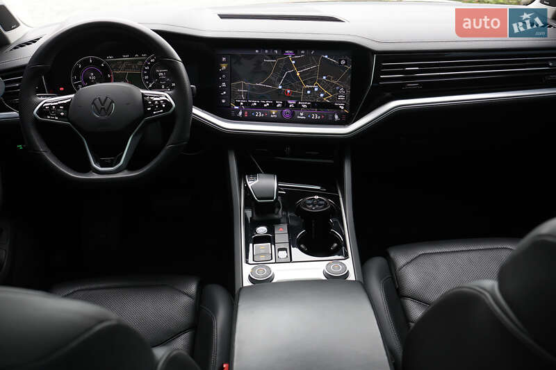 Внедорожник / Кроссовер Volkswagen Touareg 2018 в Мукачево фото 48 Внедорожник / Кроссовер Volkswagen Touareg 2018 в Мукачево