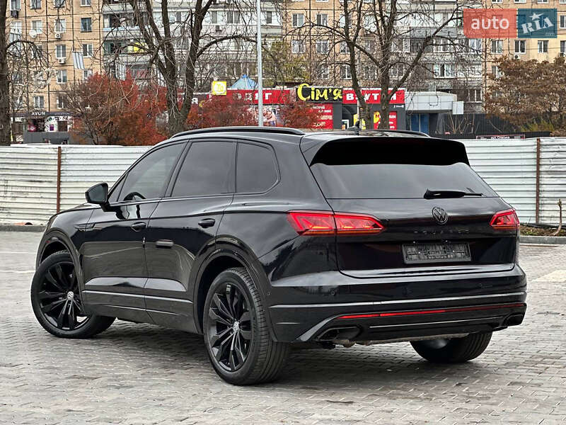 Внедорожник / Кроссовер Volkswagen Touareg 2019 в Кривом Роге