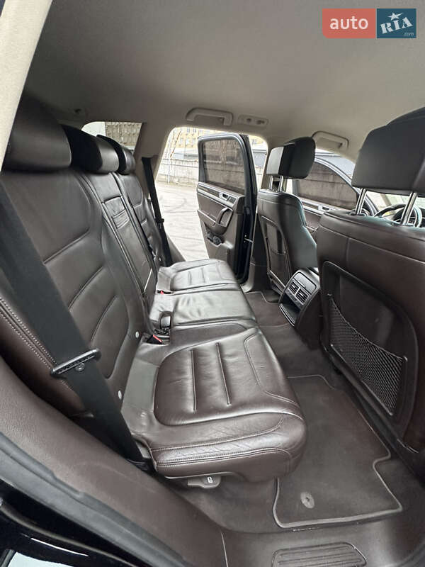 Внедорожник / Кроссовер Volkswagen Touareg 2010 в Киеве фото 50 Внедорожник / Кроссовер Volkswagen Touareg 2010 в Киеве