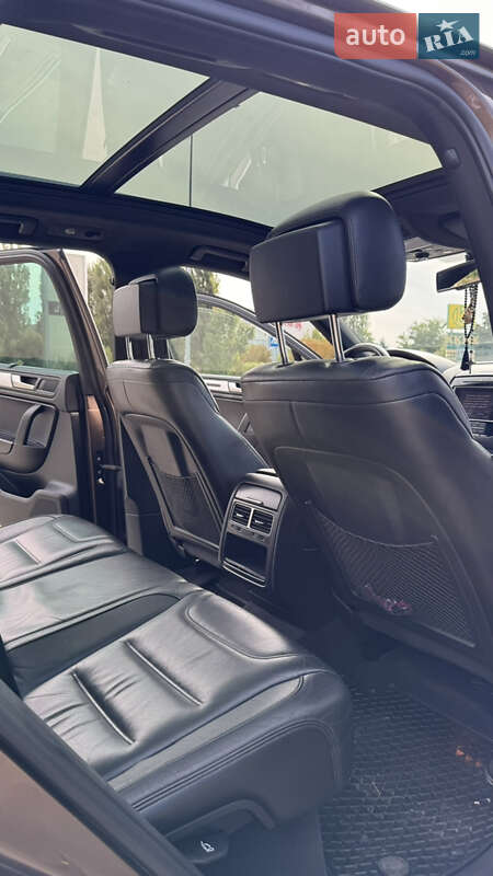 Внедорожник / Кроссовер Volkswagen Touareg 2012 в Киеве фото 22 Внедорожник / Кроссовер Volkswagen Touareg 2012 в Киеве