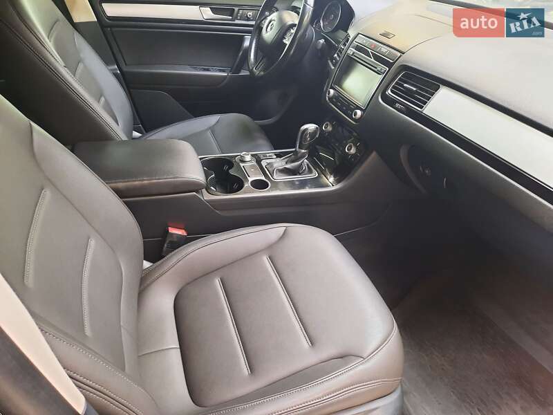 Внедорожник / Кроссовер Volkswagen Touareg 2017 в Хмельницком фото 9 Внедорожник / Кроссовер Volkswagen Touareg 2017 в Хмельницком