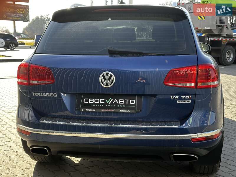 Внедорожник / Кроссовер Volkswagen Touareg 2014 в Львове