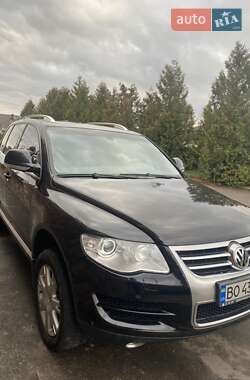 Внедорожник / Кроссовер Volkswagen Touareg 2009 в Тернополе