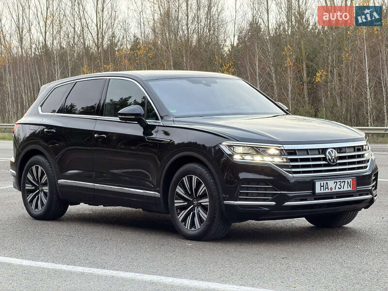 Внедорожник / Кроссовер Volkswagen Touareg 2022 в Ковеле