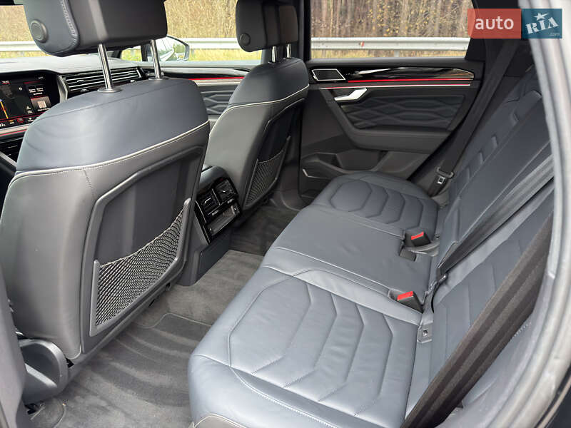 Внедорожник / Кроссовер Volkswagen Touareg 2022 в Ковеле