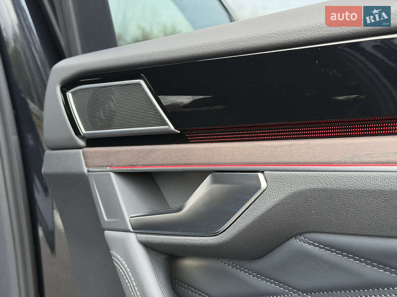 Внедорожник / Кроссовер Volkswagen Touareg 2022 в Ковеле