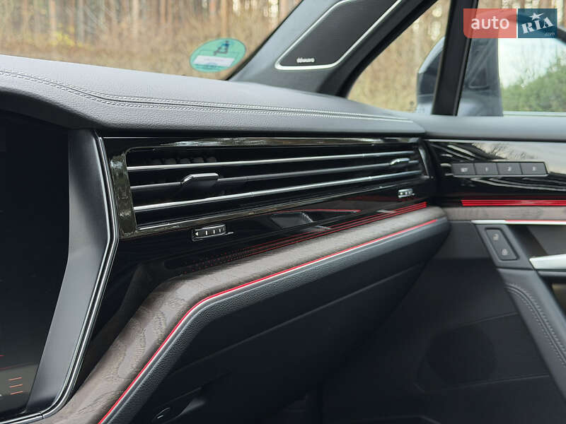 Внедорожник / Кроссовер Volkswagen Touareg 2022 в Ковеле