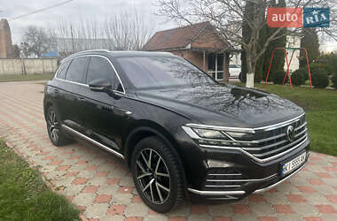 Внедорожник / Кроссовер Volkswagen Touareg 2021 в Василькове