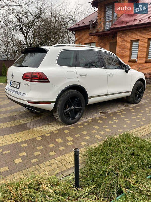 Внедорожник / Кроссовер Volkswagen Touareg 2017 в Бережанах