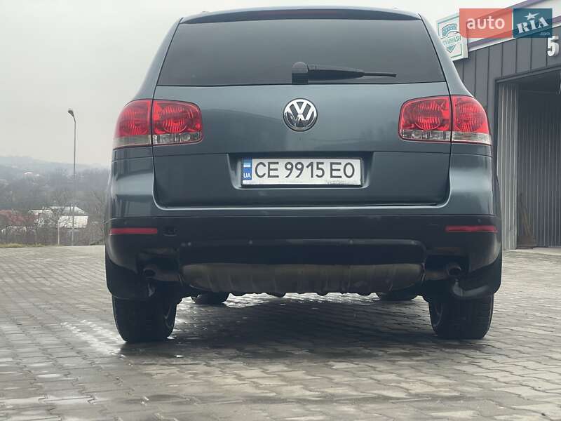 Внедорожник / Кроссовер Volkswagen Touareg 2005 в Черновцах
