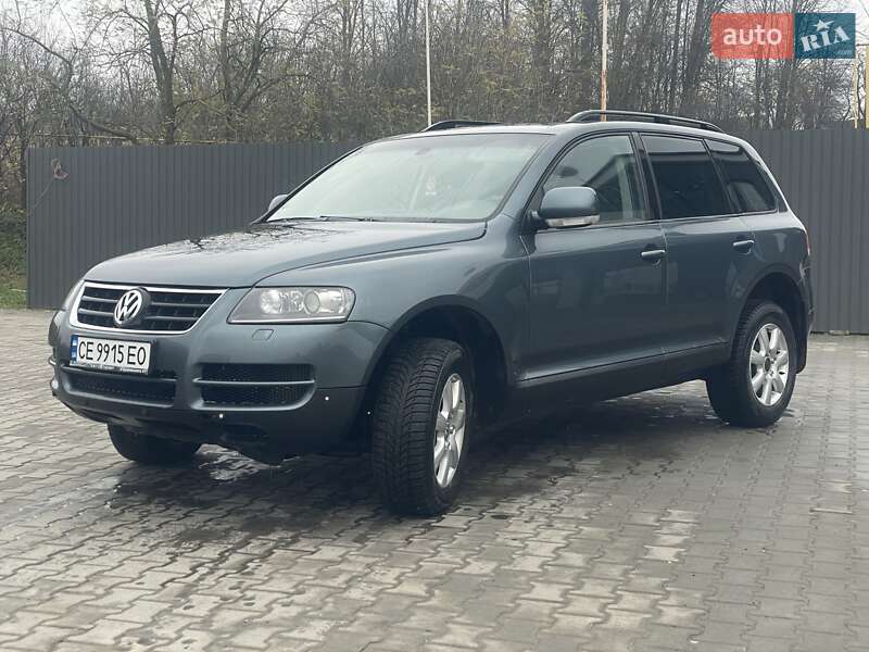 Внедорожник / Кроссовер Volkswagen Touareg 2005 в Черновцах