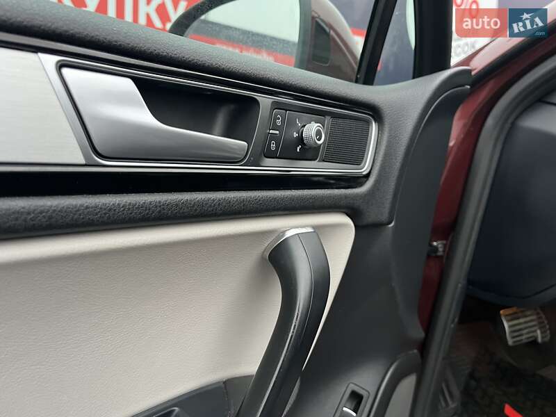 Внедорожник / Кроссовер Volkswagen Touareg 2016 в Виннице фото 26 Внедорожник / Кроссовер Volkswagen Touareg 2016 в Виннице