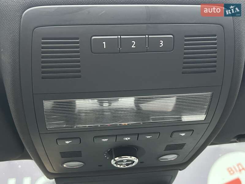 Внедорожник / Кроссовер Volkswagen Touareg 2016 в Виннице фото 42 Внедорожник / Кроссовер Volkswagen Touareg 2016 в Виннице