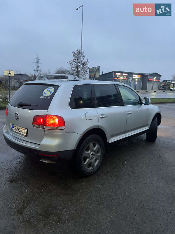 Позашляховик / Кросовер Volkswagen Touareg 2005 в Івано-Франківську