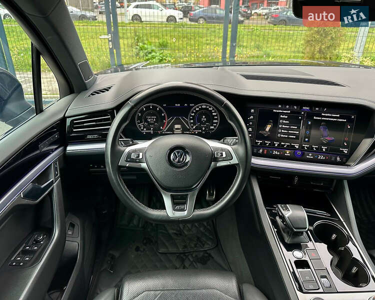 Внедорожник / Кроссовер Volkswagen Touareg 2019 в Киеве фото 49 Внедорожник / Кроссовер Volkswagen Touareg 2019 в Киеве
