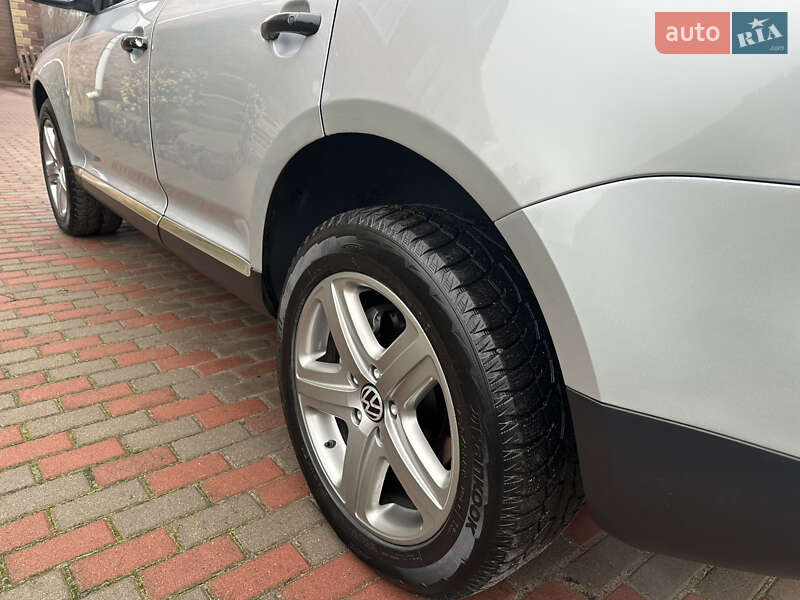 Внедорожник / Кроссовер Volkswagen Touareg 2005 в Прилуках
