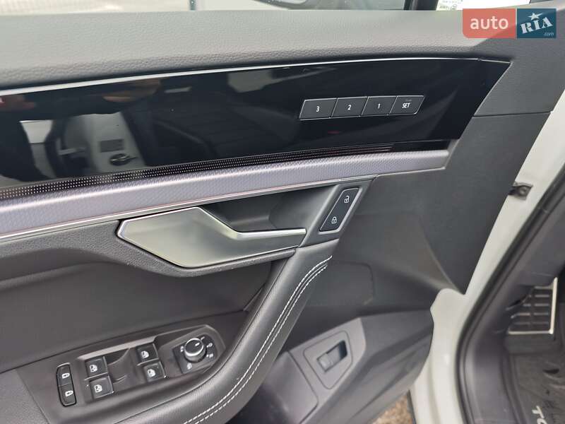 Внедорожник / Кроссовер Volkswagen Touareg 2021 в Кропивницком фото 13 Внедорожник / Кроссовер Volkswagen Touareg 2021 в Кропивницком