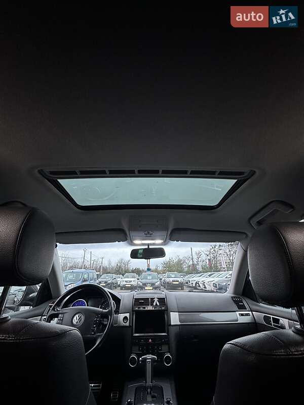 Внедорожник / Кроссовер Volkswagen Touareg 2008 в Белогородке