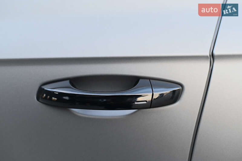 Внедорожник / Кроссовер Volkswagen Touareg 2024 в Ровно