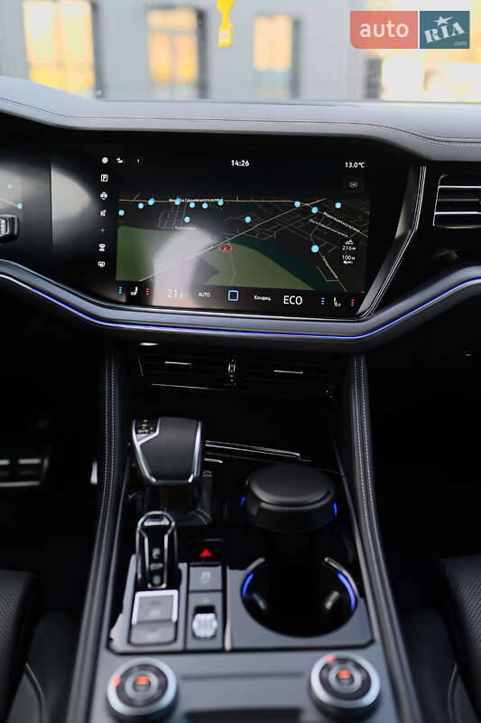 Внедорожник / Кроссовер Volkswagen Touareg 2024 в Ровно