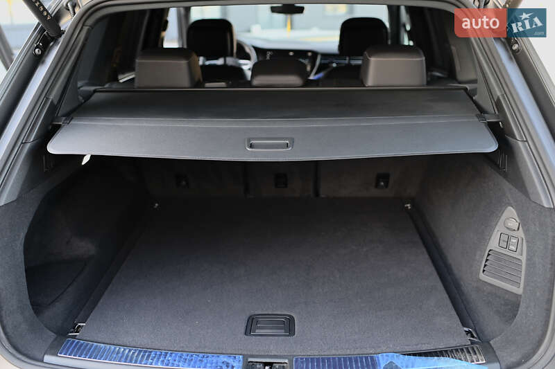 Внедорожник / Кроссовер Volkswagen Touareg 2024 в Ровно