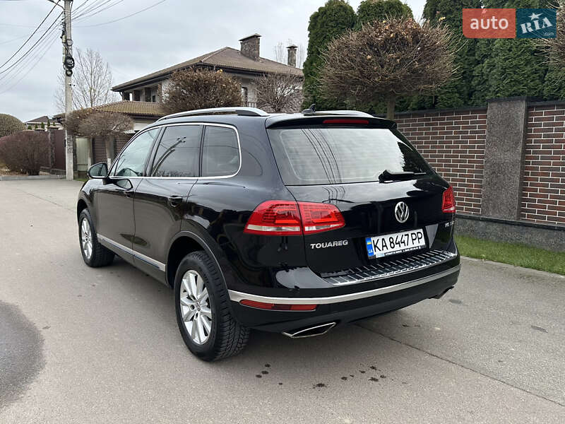 Внедорожник / Кроссовер Volkswagen Touareg 2017 в Киеве