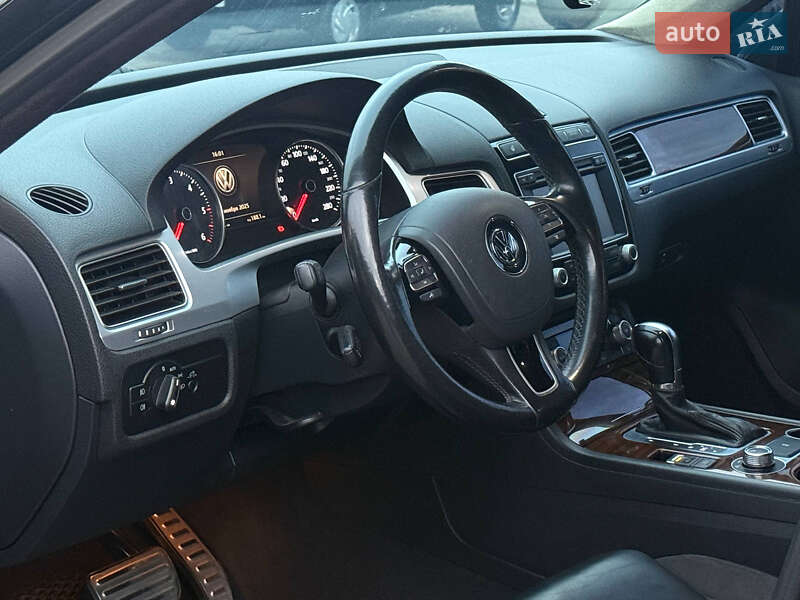 Внедорожник / Кроссовер Volkswagen Touareg 2015 в Запорожье фото 7 Внедорожник / Кроссовер Volkswagen Touareg 2015 в Запорожье
