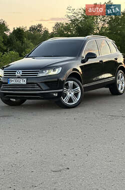 Позашляховик / Кросовер Volkswagen Touareg 2014 в Балті