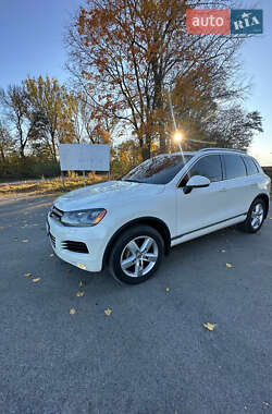 Внедорожник / Кроссовер Volkswagen Touareg 2011 в Тернополе