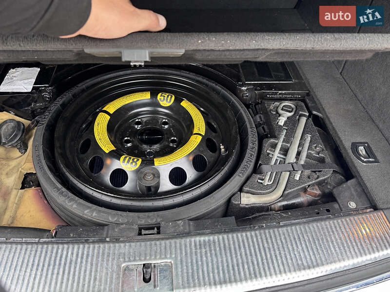 Позашляховик / Кросовер Volkswagen Touareg 2007 в Києві