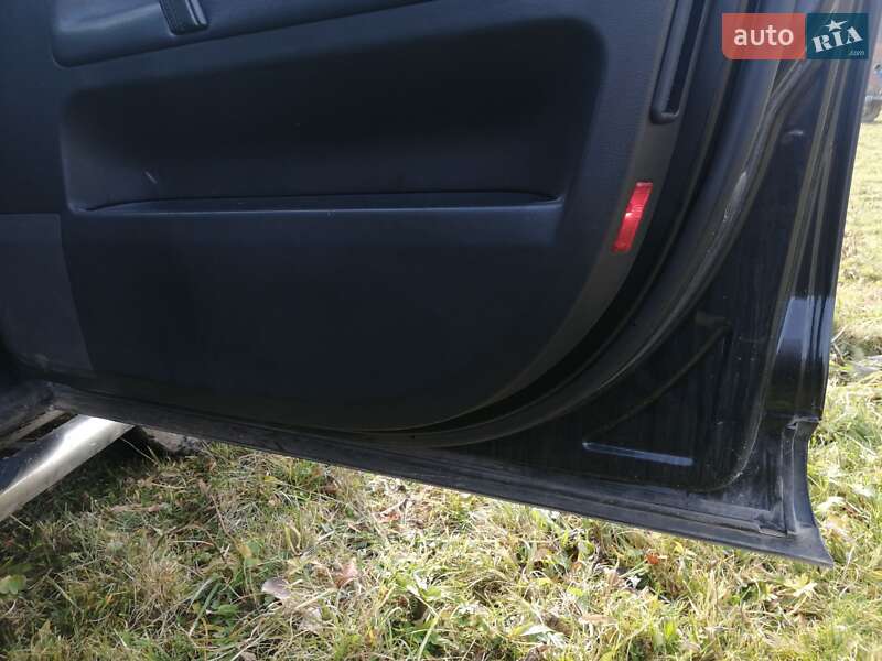 Внедорожник / Кроссовер Volkswagen Touareg 2005 в Львове