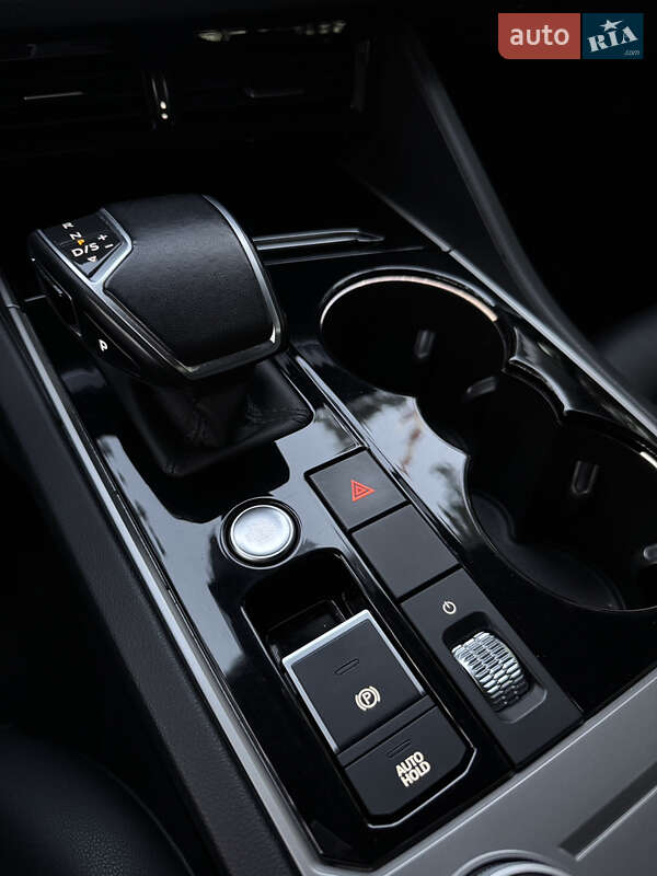 Внедорожник / Кроссовер Volkswagen Touareg 2018 в Черкассах